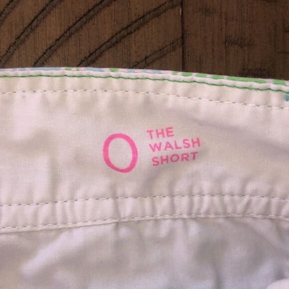 Lilly Pulitzer Walsh Shorts Hidden crab 🦀 and Shells 🐚 in Soft Blue & Green. - Picture 14 of 17